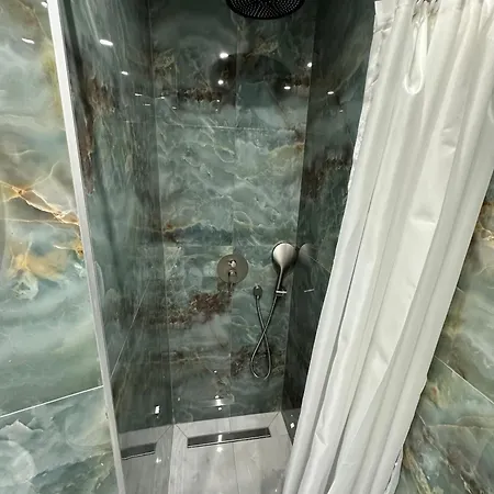 Downtown Luxury Staying דירה *